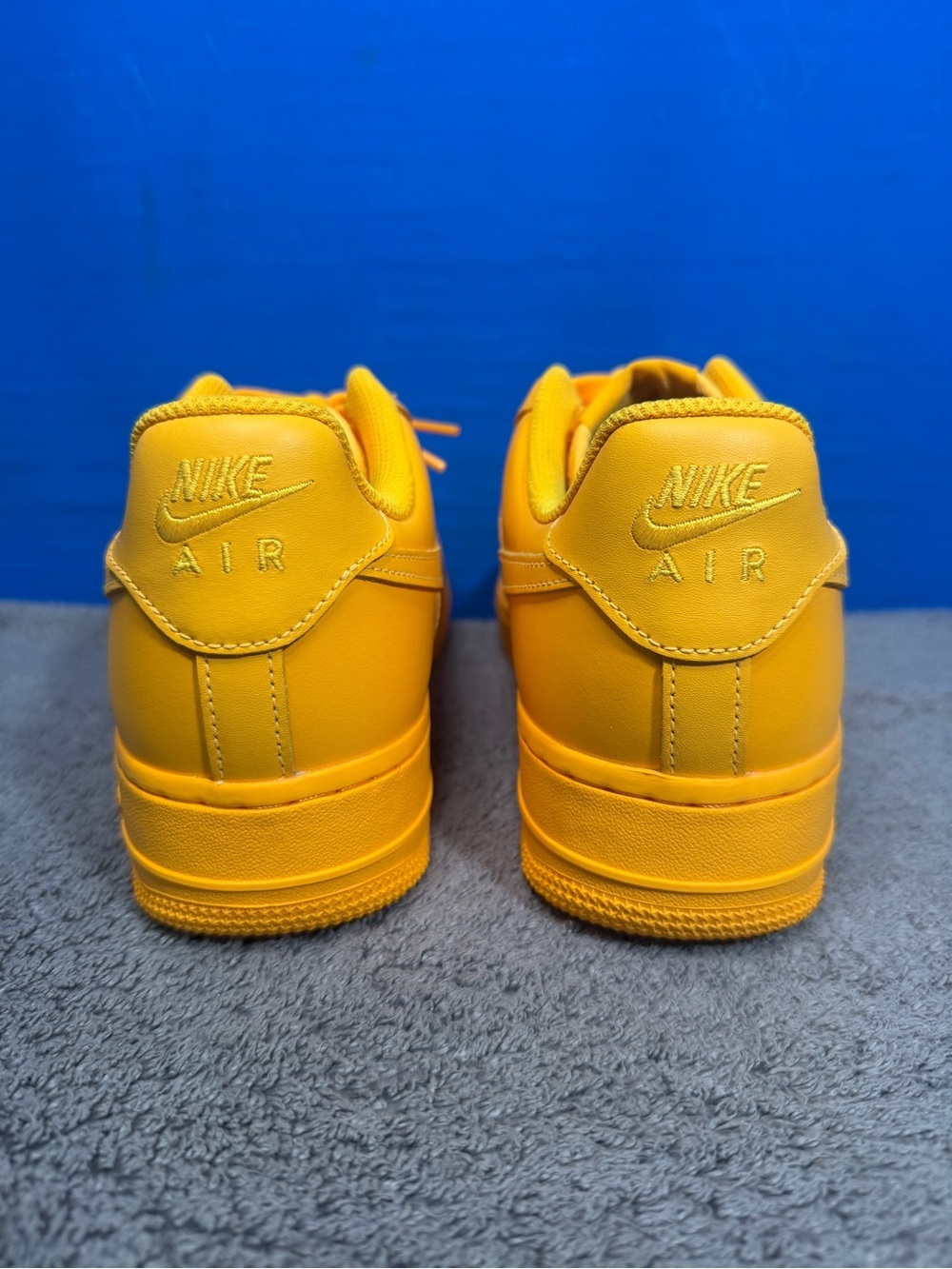 Air force 1
'Laser orange'
Brand new 
NWOT - Picture 5 of 13